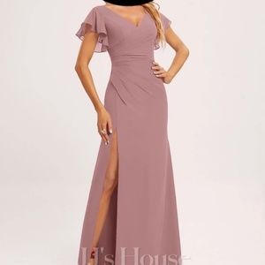 JJ's House A-line V-Neck Floor-Length Chiffon Dress With Ruffle, size 6-8